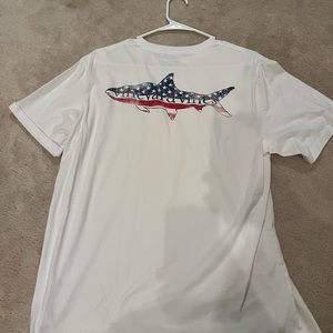 Vineyard Vines t shirt